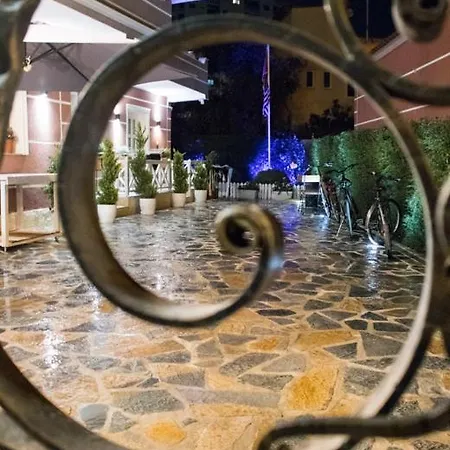 Vila Shehaj Luxury Apartment *